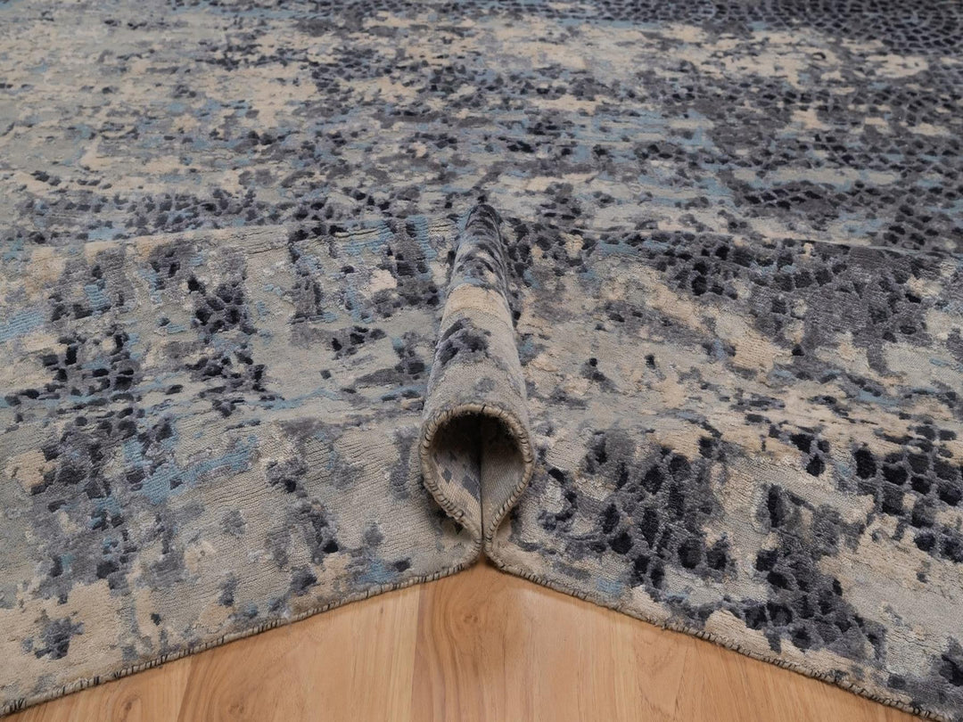 8'11" x 11'9" New Hand Knotted Grey Wool & Silk Rectangle Oriental Rug - MOA10292305