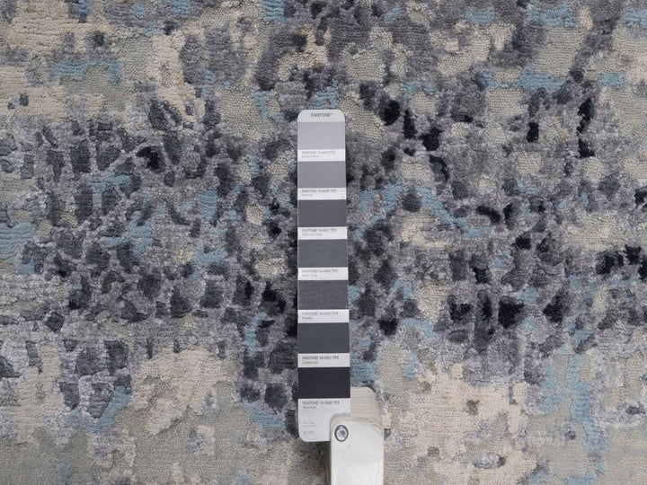 8'11" x 11'9" New Hand Knotted Grey Wool & Silk Rectangle Oriental Rug - MOA10292305