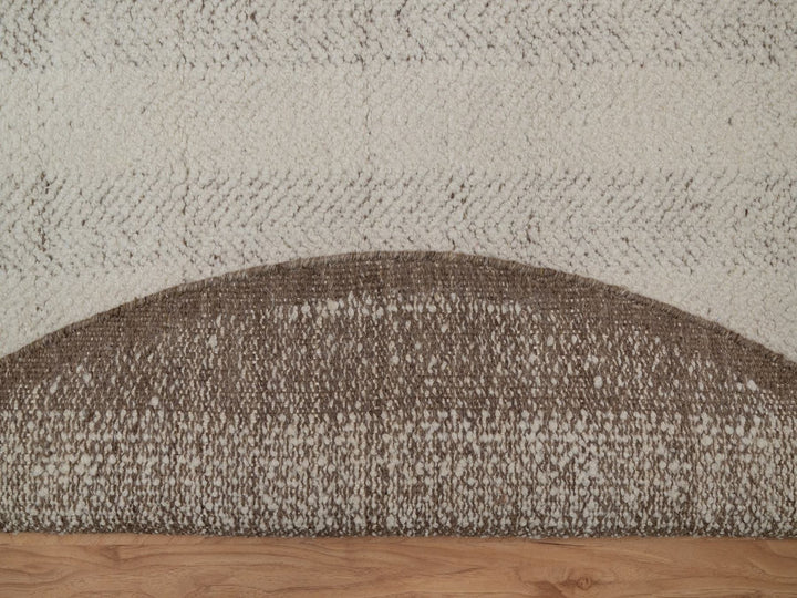 5'11" x 5'11" New Hand Knotted Ivory Wool Round Oriental Rug - MOA10292312