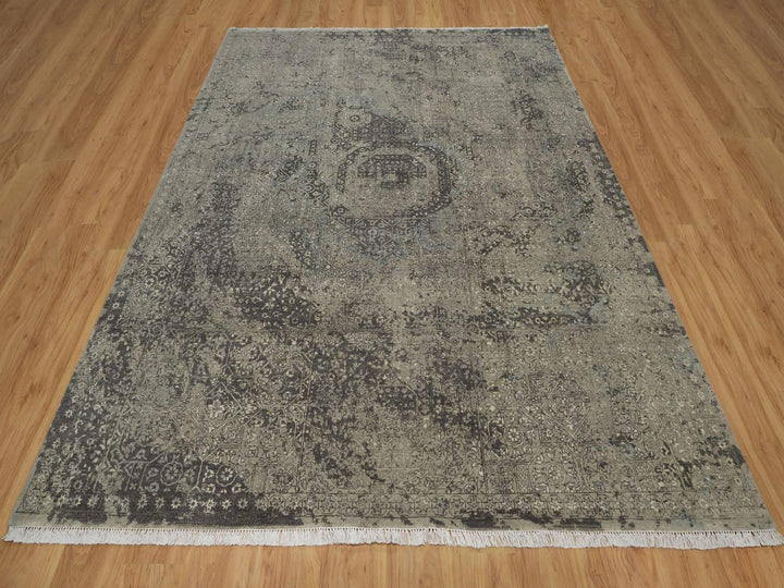 7'10" x 9'11" New Hand Knotted Grey Wool Rectangle Oriental Rug - MOA10292331