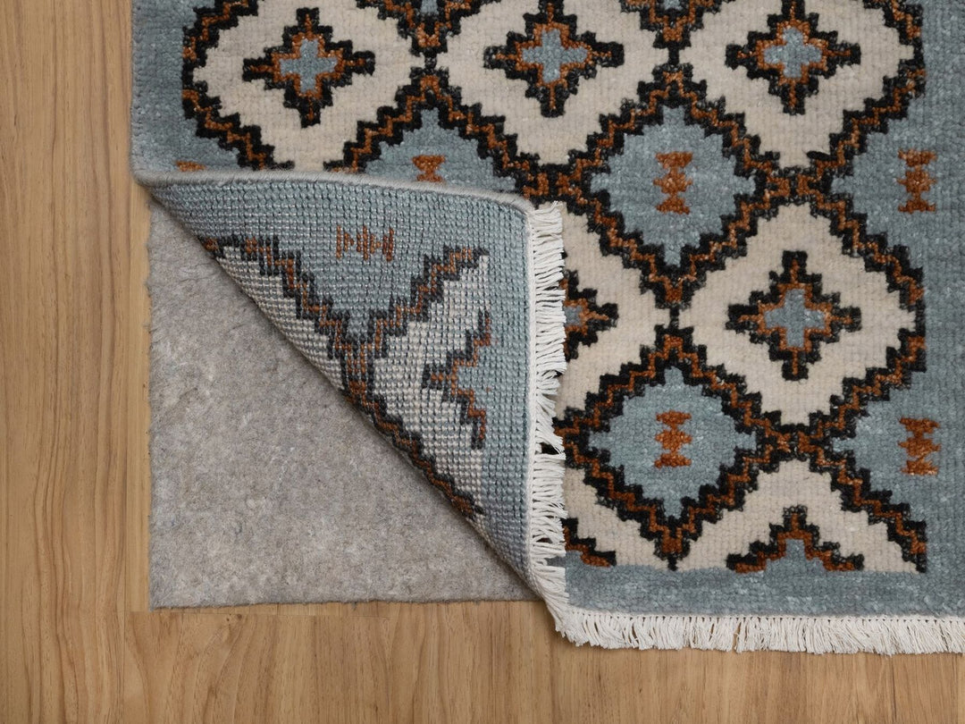 2'0" x 3'1" New Hand Knotted Grey Wool Rectangle Oriental Rug - MOA10292350