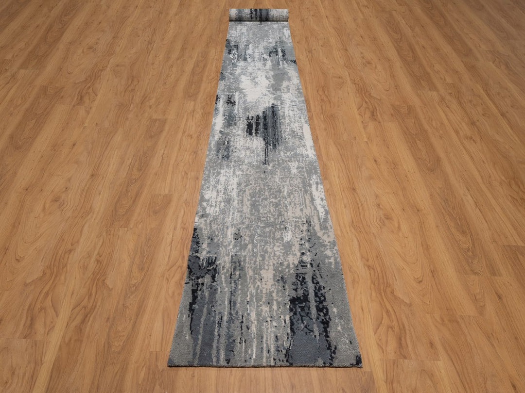 2'5" x 21'8" New Hand Knotted Ivory Wool & Silk Runner Oriental Rug - MOA10292379