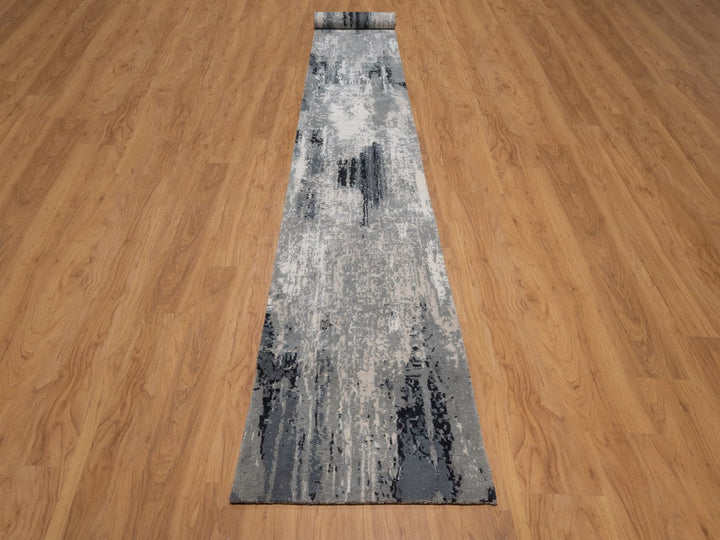 2'5" x 21'8" New Hand Knotted Ivory Wool & Silk Runner Oriental Rug - MOA10292379