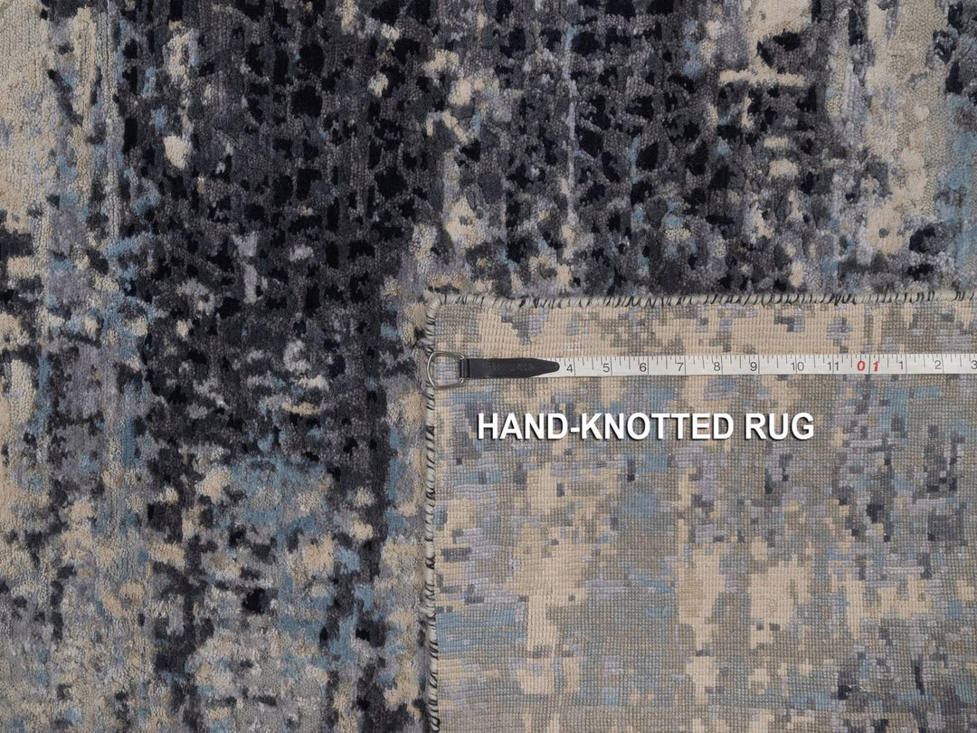 3'0" x 4'11" New Hand Knotted Grey Wool & Silk Rectangle Oriental Rug - MOA10292383