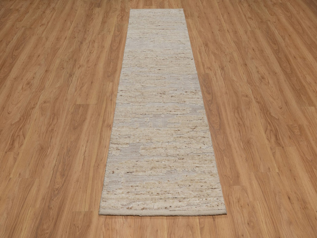 2'7" x 10'2" New Hand Knotted Ivory Wool Runner Oriental Rug - MOA10292396
