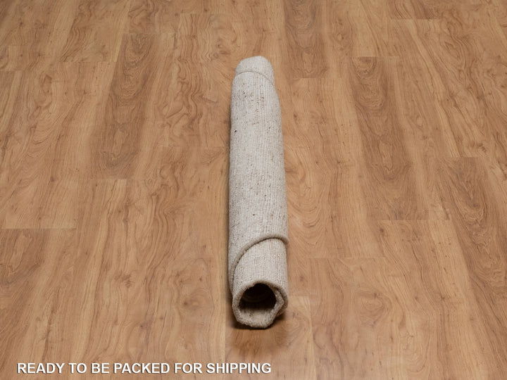 4'11" x 4'11" New Hand Knotted Ivory Wool Round Oriental Rug - MOA10292398