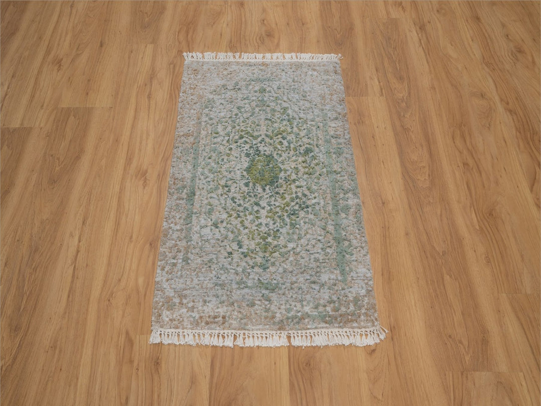 1'11" x 3'1" New Hand Knotted Green Wool & Silk Rectangle Oriental Rug - MOA10292400