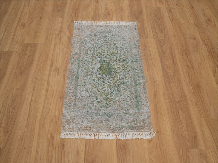 1'11" x 3'1" New Hand Knotted Green Wool & Silk Rectangle Oriental Rug - MOA10292400