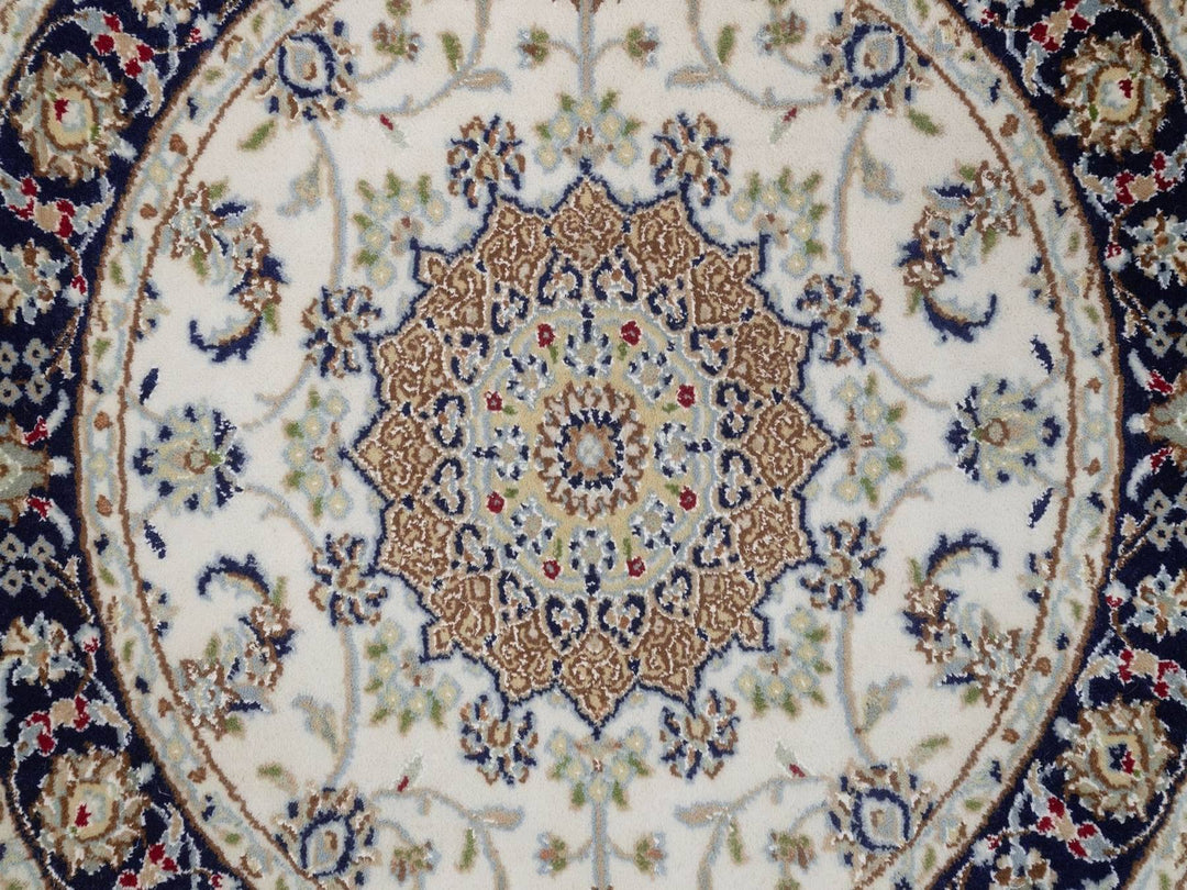3'2" x 3'2" New Hand Knotted Ivory Wool & Silk Round Oriental Rug - MOA10292481