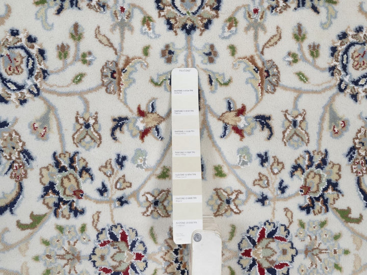 5'2" x 5'2" New Hand Knotted Ivory Wool & Silk Round Oriental Rug - MOA10292504