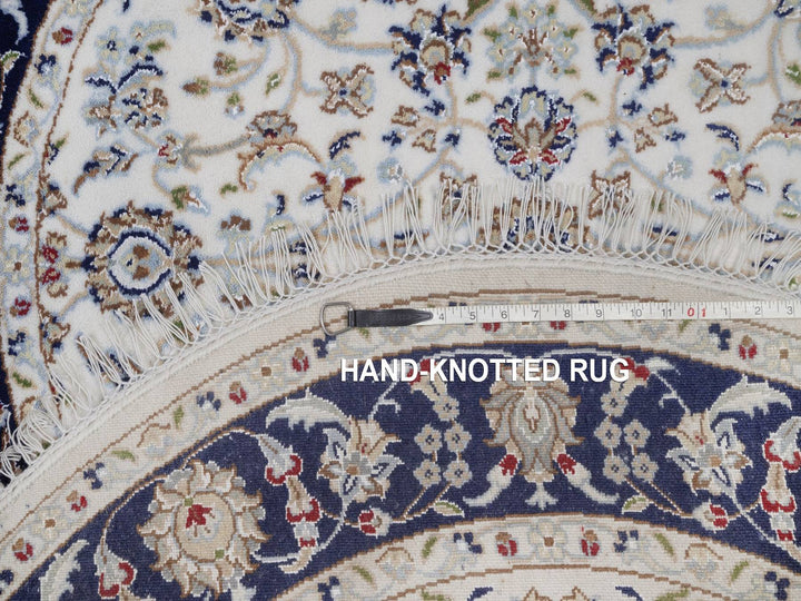 4'1" x 4'2" New Hand Knotted Ivory Wool & Silk Round Oriental Rug - MOA10292507