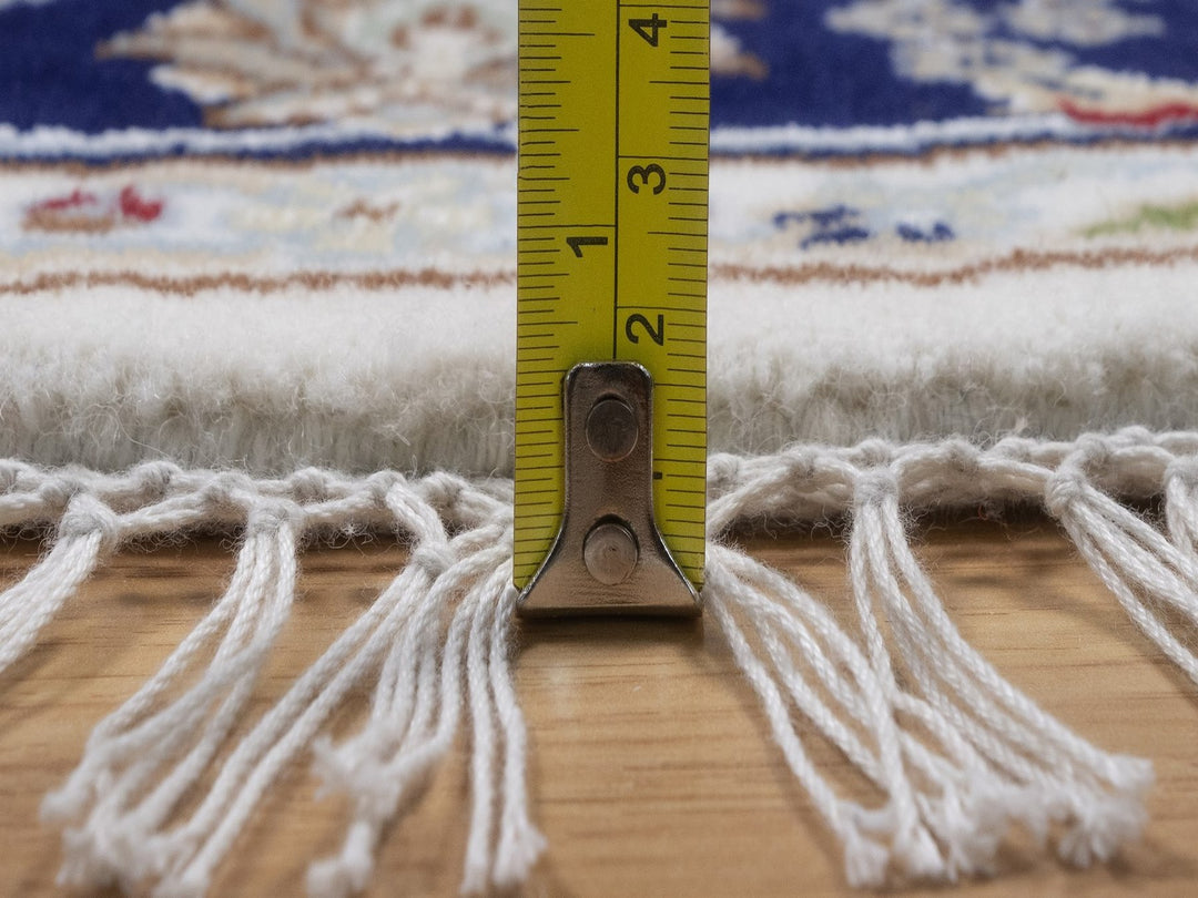 4'3" x 4'3" New Hand Knotted Ivory Wool & Silk Round Oriental Rug - MOA10292508