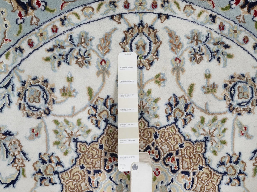 4'3" x 4'3" New Hand Knotted Ivory Wool & Silk Round Oriental Rug - MOA10292539