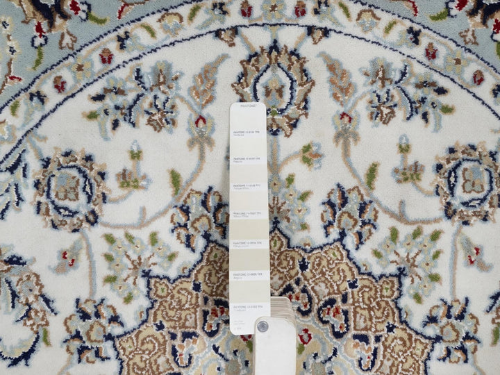 4'3" x 4'3" New Hand Knotted Ivory Wool & Silk Round Oriental Rug - MOA10292539