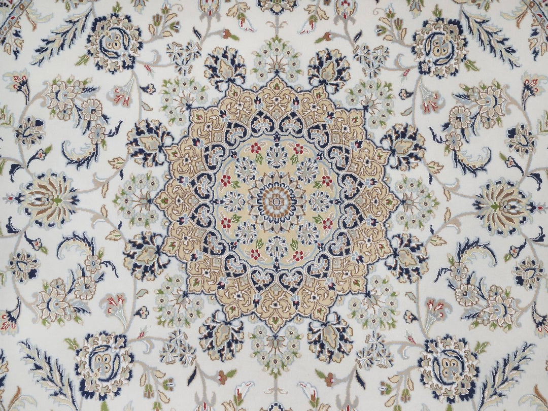 9'1" x 9'2" New Hand Knotted Ivory Wool & Silk Round Oriental Rug - MOA10292560