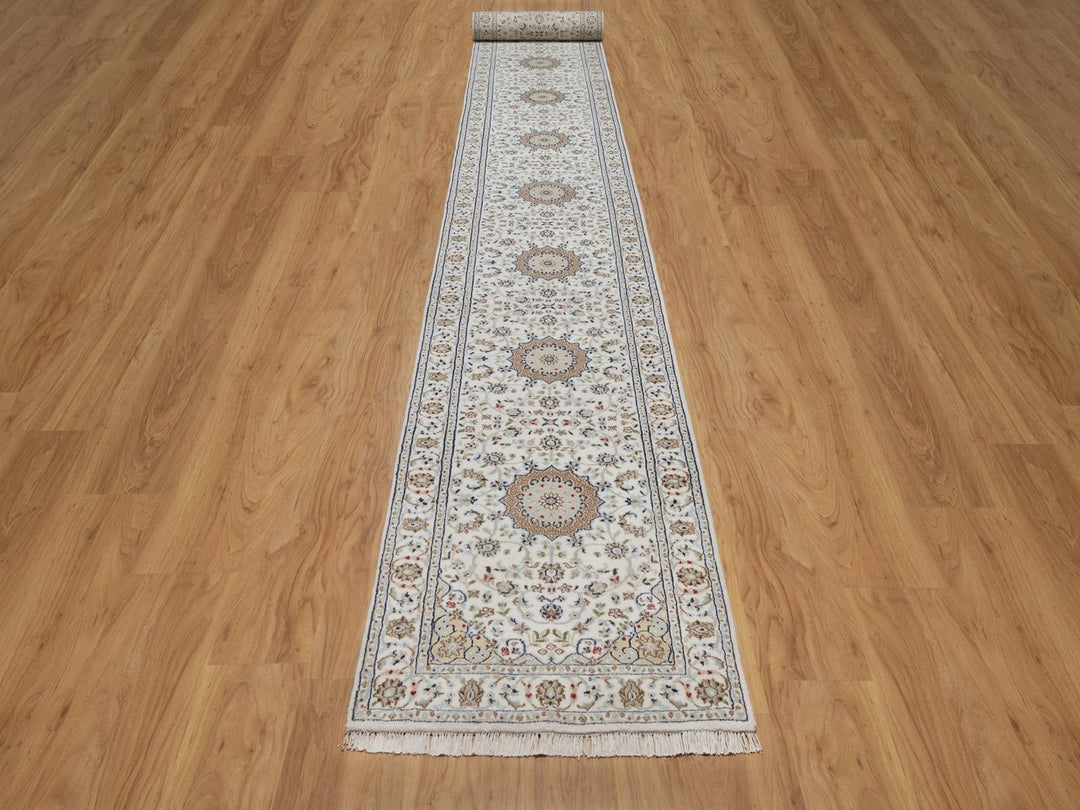 2'9" x 22'5" New Hand Knotted Ivory Wool & Silk Runner Oriental Rug - MOA10292589