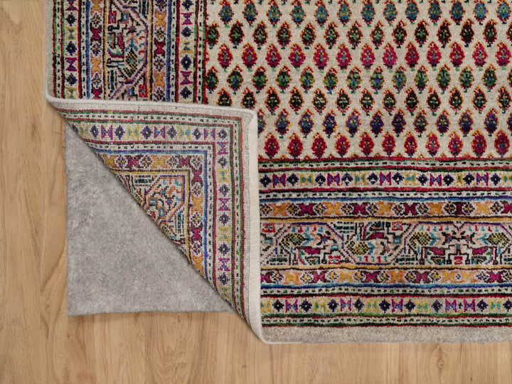 5'0" x 7'1" New Hand Knotted Beige Wool & Sari Silk Rectangle Oriental Rug - MOA10292600