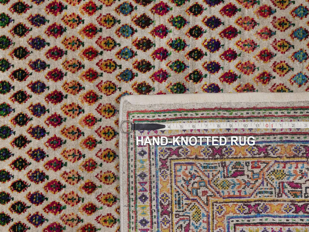 5'0" x 7'1" New Hand Knotted Beige Wool & Sari Silk Rectangle Oriental Rug - MOA10292600