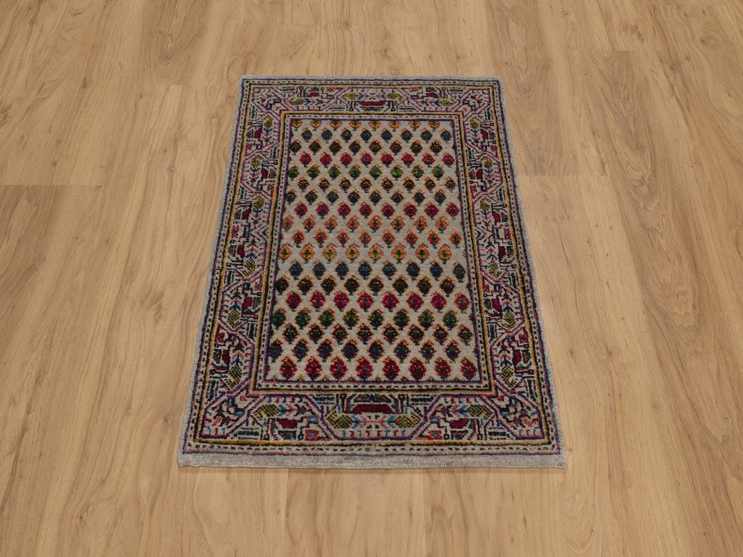 1'10" x 3'0" New Hand Knotted Beige Wool & Sari Silk Rectangle Oriental Rug - MOA10292618