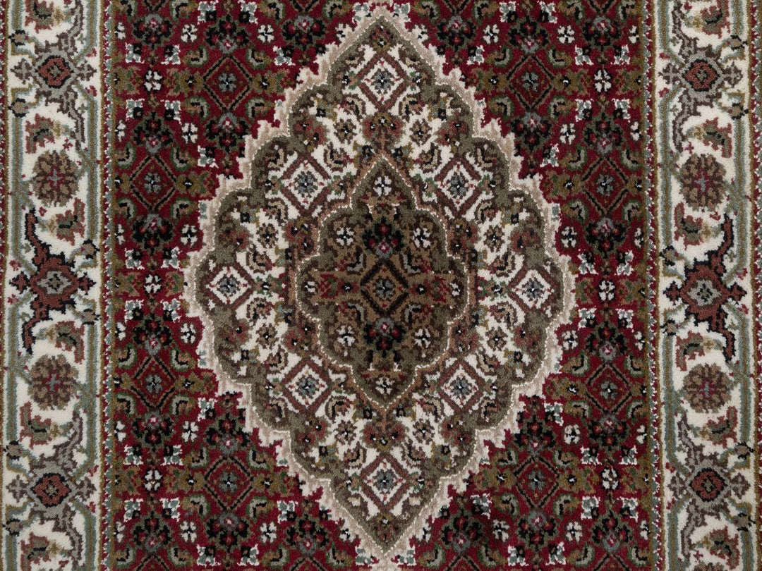 2'5" x 4'9" New Hand Knotted Red Wool Rectangle Oriental Rug - MOA10292664