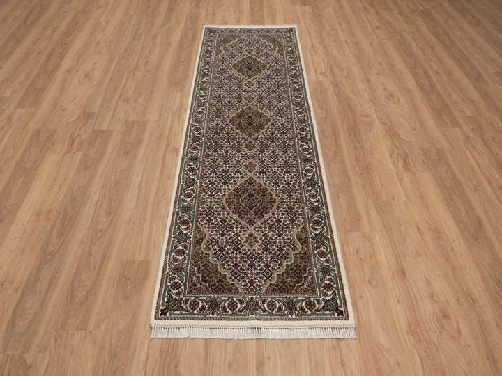 2'8" x 8'4" New Hand Knotted Ivory Wool Runner Oriental Rug - MOA10292669