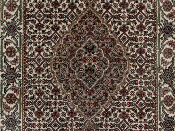 2'8" x 11'9" New Hand Knotted Ivory Wool Runner Oriental Rug - MOA10292670