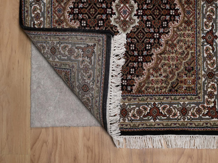 2'9" x 5'3" New Hand Knotted Black Wool Rectangle Oriental Rug - MOA10292672