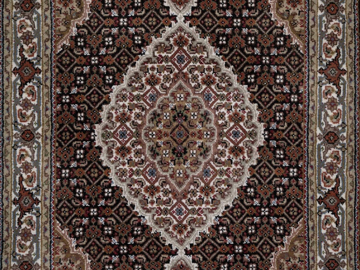 2'9" x 5'3" New Hand Knotted Black Wool Rectangle Oriental Rug - MOA10292672