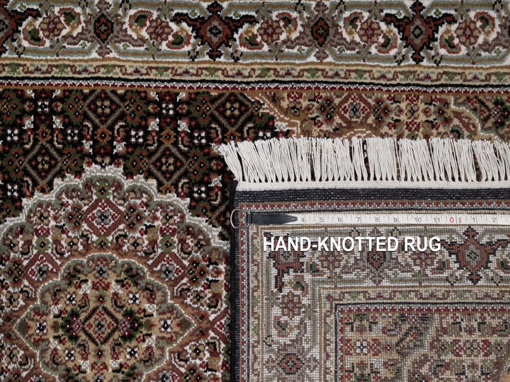 2'11" x 5'2" New Hand Knotted Black Wool Rectangle Oriental Rug - MOA10292673