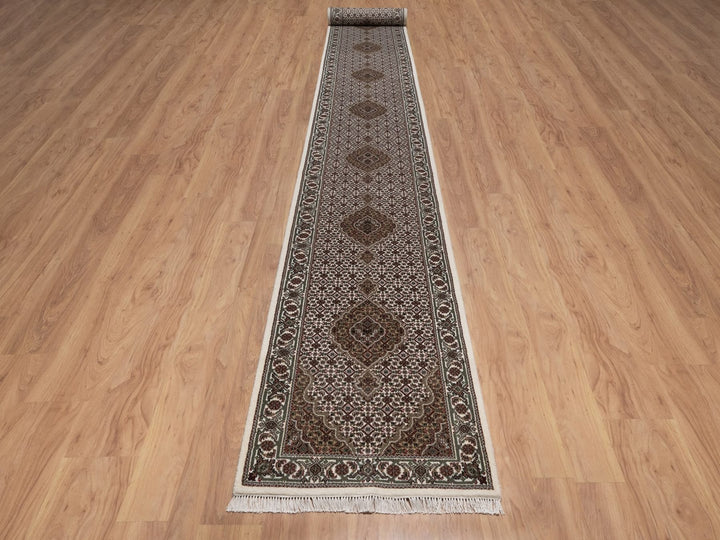 2'9" x 20'6" New Hand Knotted Ivory Wool Runner Oriental Rug - MOA10292676