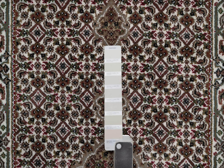 2'9" x 20'6" New Hand Knotted Ivory Wool Runner Oriental Rug - MOA10292676