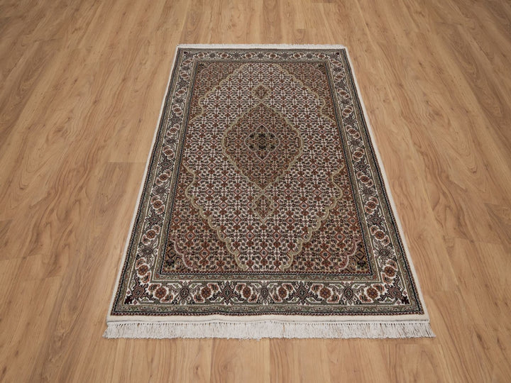 3'9" x 5'11" New Hand Knotted Ivory Wool Rectangle Oriental Rug - MOA10292678