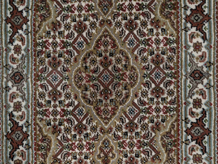 1'11" x 3'1" New Hand Knotted Ivory Wool Rectangle Oriental Rug - MOA10292680