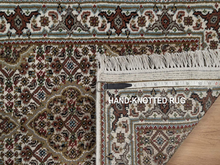 1'11" x 3'1" New Hand Knotted Ivory Wool Rectangle Oriental Rug - MOA10292680