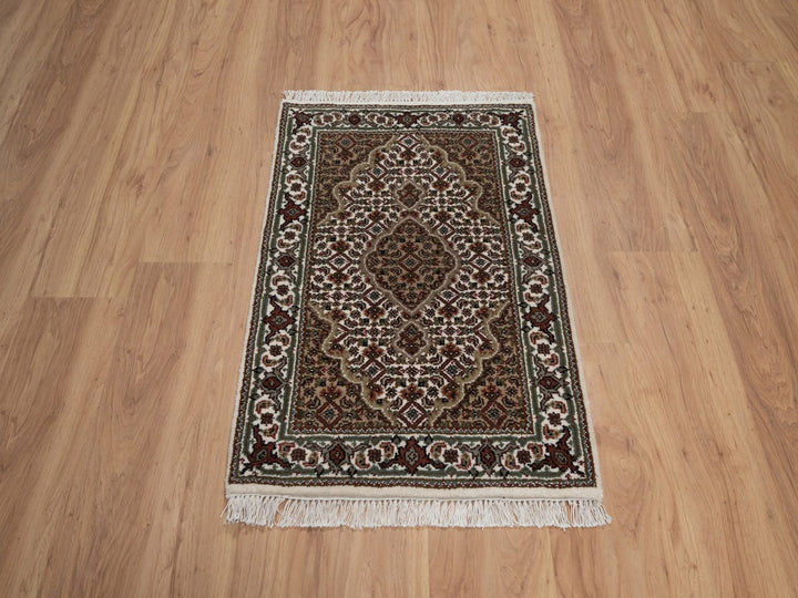 2'1" x 3'1" New Hand Knotted Ivory Wool Rectangle Oriental Rug - MOA10292682