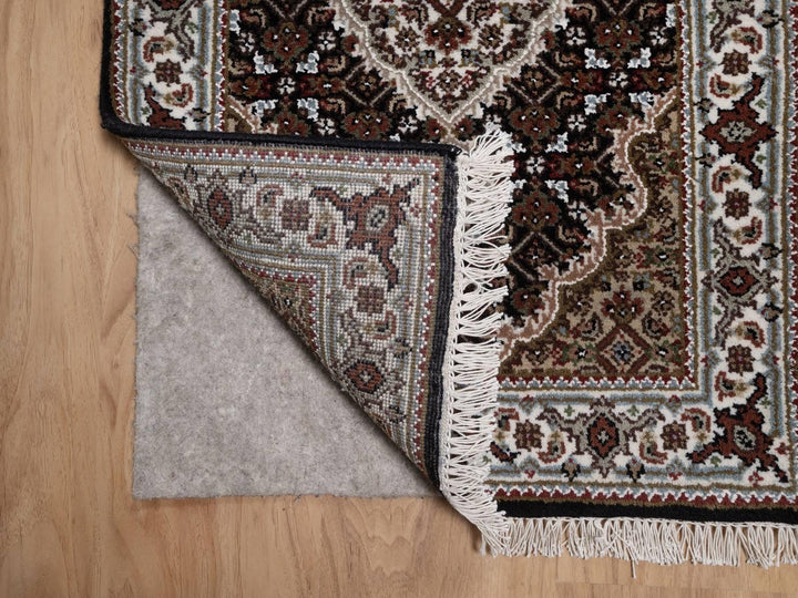1'11" x 2'11" New Hand Knotted Black Wool Rectangle Oriental Rug - MOA10292683