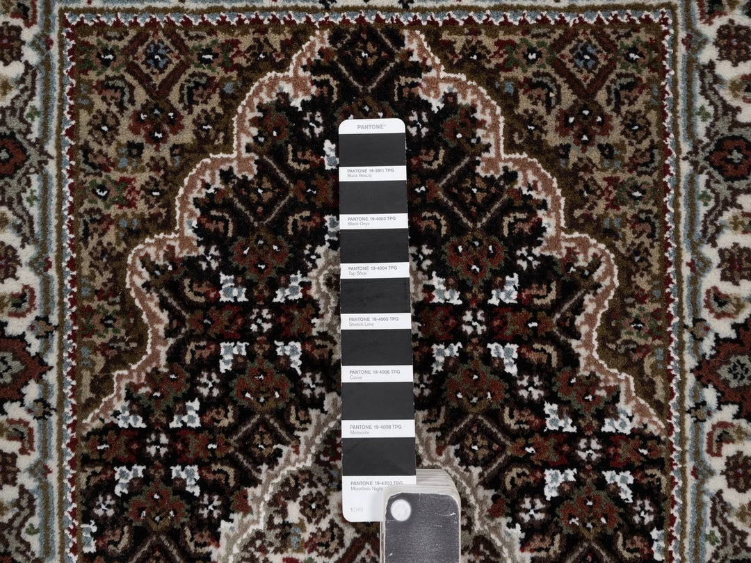 1'11" x 2'11" New Hand Knotted Black Wool Rectangle Oriental Rug - MOA10292683