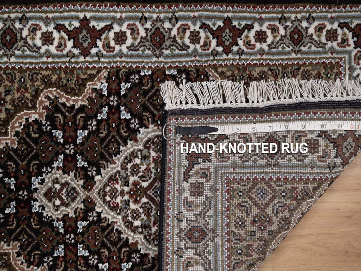 1'11" x 2'11" New Hand Knotted Black Wool Rectangle Oriental Rug - MOA10292683