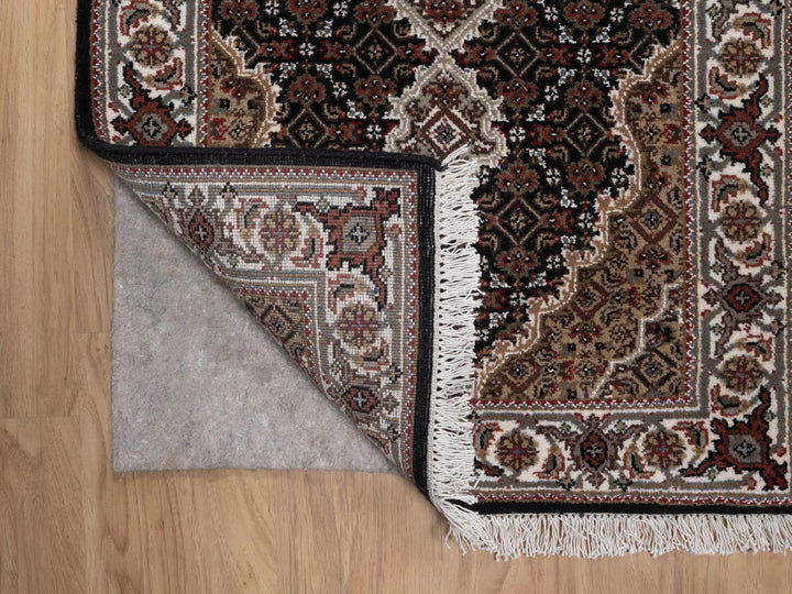 2'5" x 4'8" New Hand Knotted Black Wool Rectangle Oriental Rug - MOA10292685