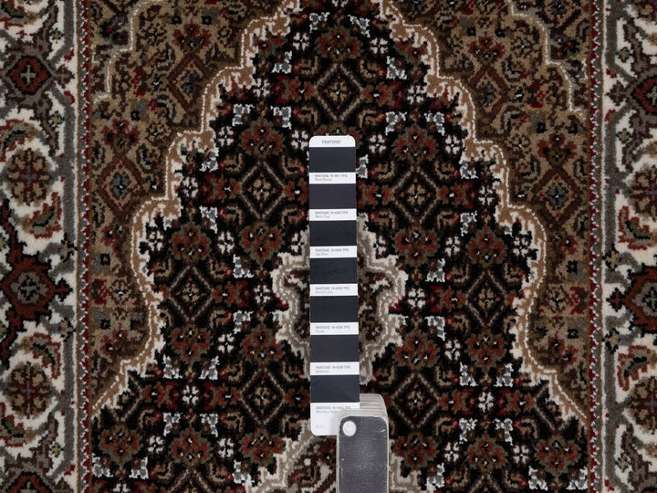 2'5" x 4'8" New Hand Knotted Black Wool Rectangle Oriental Rug - MOA10292685