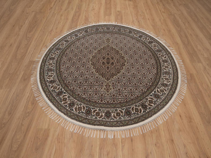 5'11" x 5'11" New Hand Knotted Ivory Wool Round Oriental Rug - MOA10292686