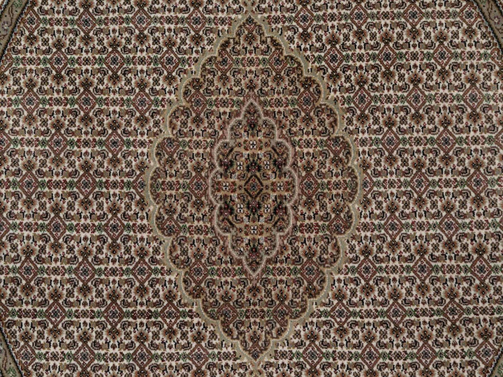 5'11" x 5'11" New Hand Knotted Ivory Wool Round Oriental Rug - MOA10292686