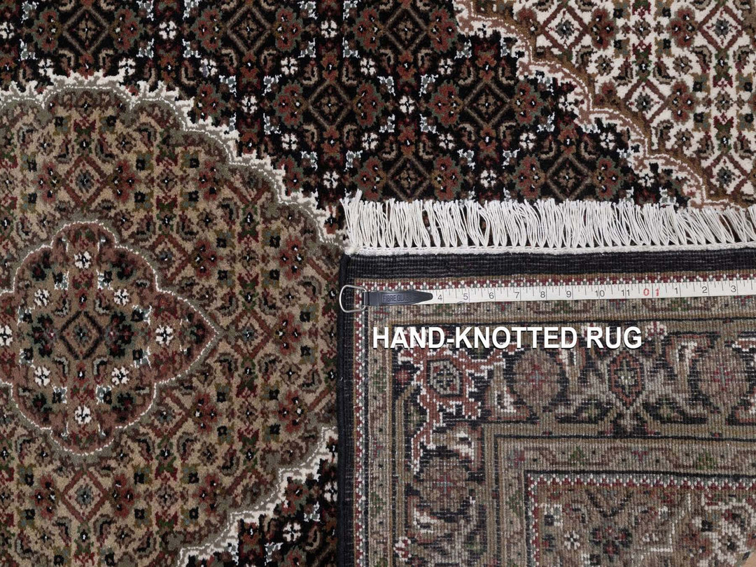 4'0" x 6'0" New Hand Knotted Black Wool Rectangle Oriental Rug - MOA10292688