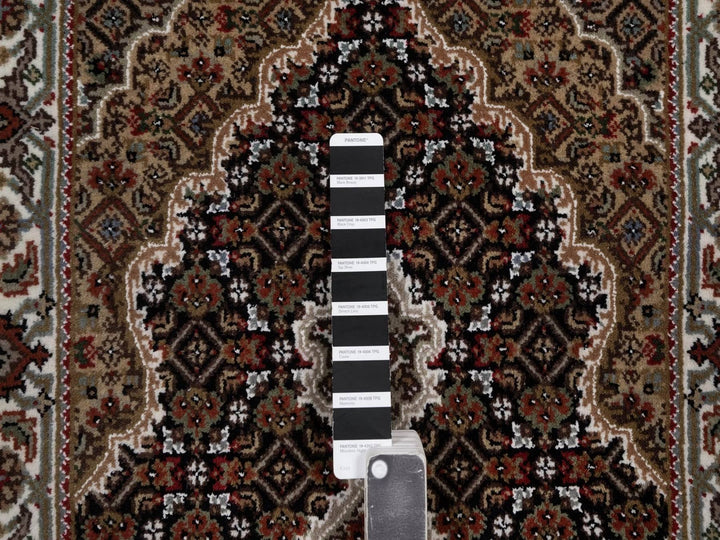 2'5" x 4'10" New Hand Knotted Black Wool Rectangle Oriental Rug - MOA10292689
