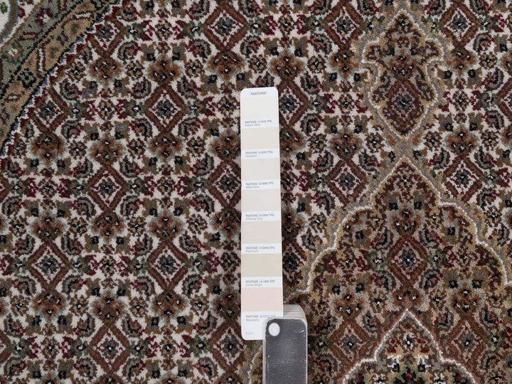 5'0" x 5'0" New Hand Knotted Ivory Wool Round Oriental Rug - MOA10292693
