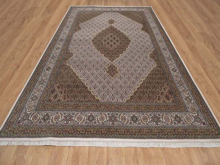 8'9" x 12'4" New Hand Knotted Ivory Wool Rectangle Oriental Rug - MOA10292695