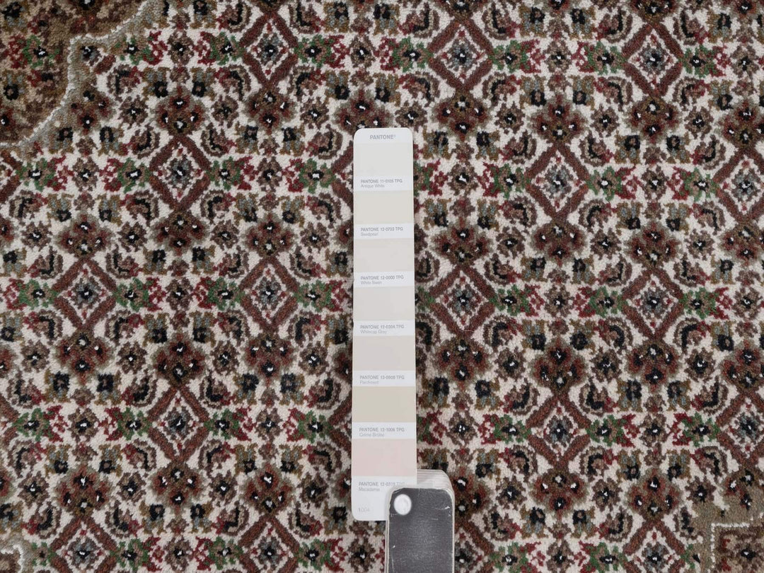 8'0" x 9'10" New Hand Knotted Ivory Wool Rectangle Oriental Rug - MOA10292697