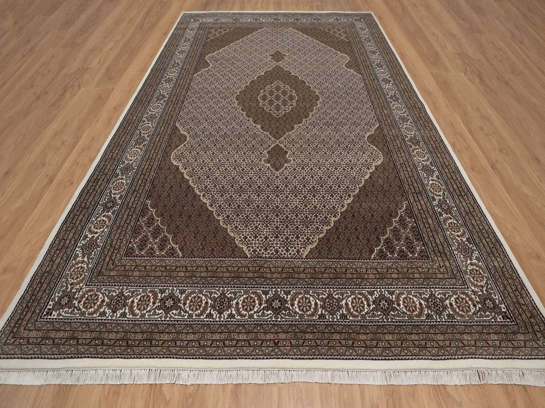 9'11" x 14'1" New Hand Knotted Ivory Wool Rectangle Oriental Rug - MOA10292705