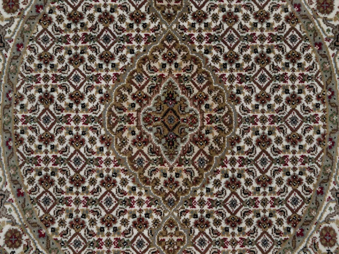 3'4" x 3'4" New Hand Knotted Ivory Wool Round Oriental Rug - MOA10292706
