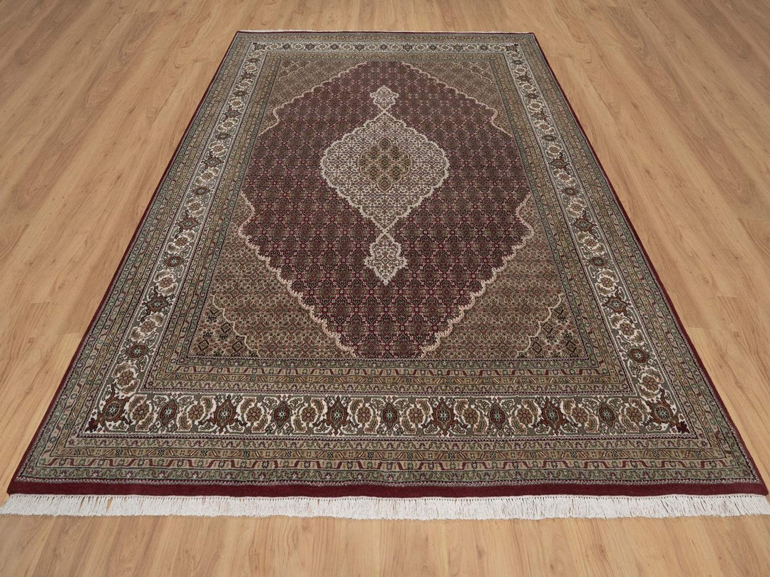 7'10" x 10'3" New Hand Knotted Red Wool Rectangle Oriental Rug - MOA10292708